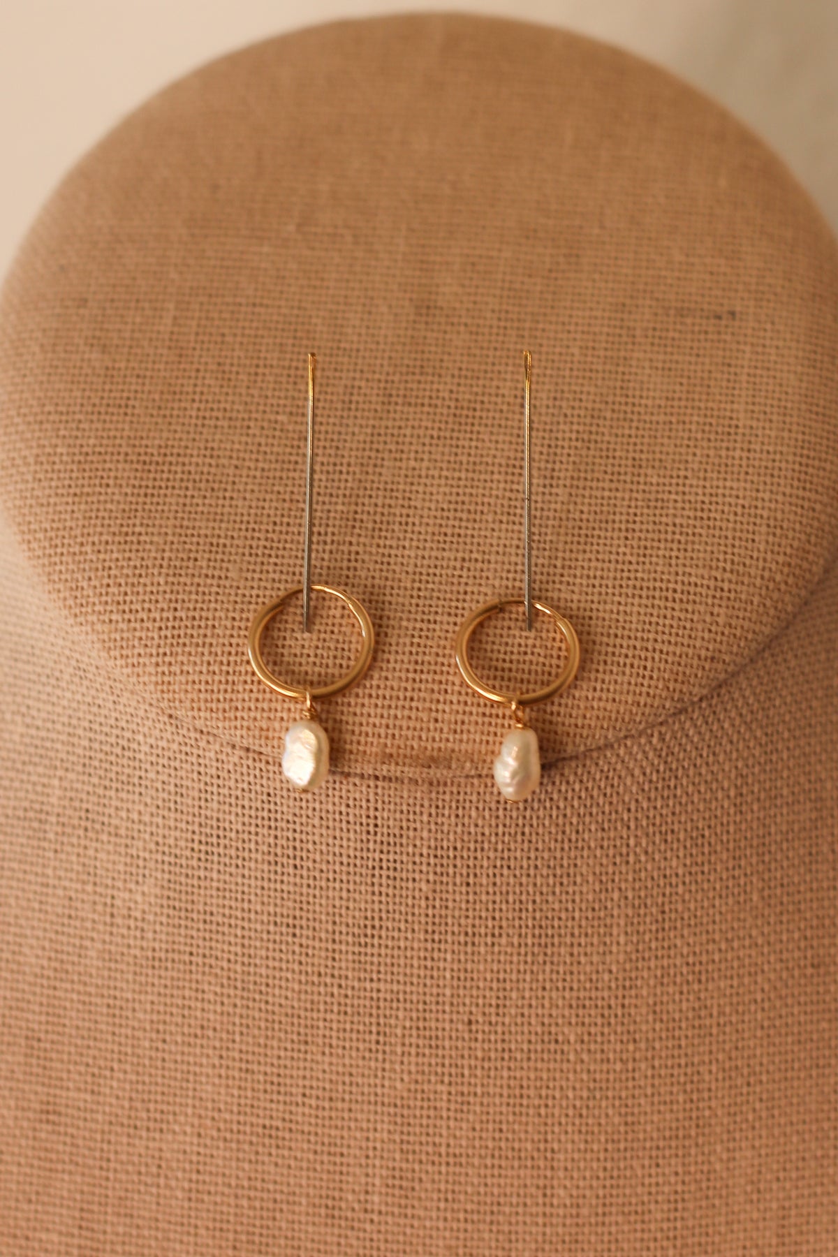 The Pearl Mini Hoop